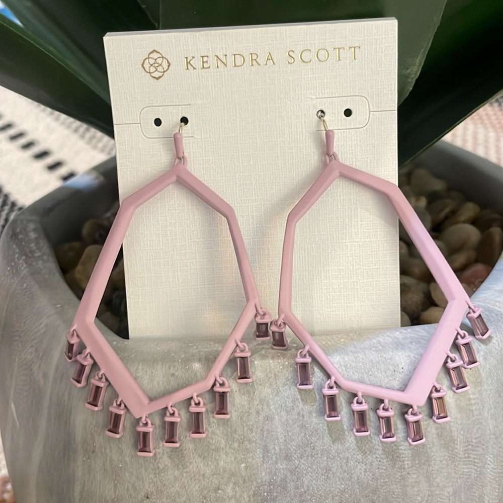 💜NWT KENDRA SCOTT DANGLE EARRINGS💜